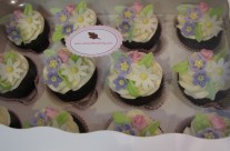 Spring flowers cupcakes