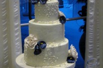 Purple cala lilies Wedding cake in Muskoka